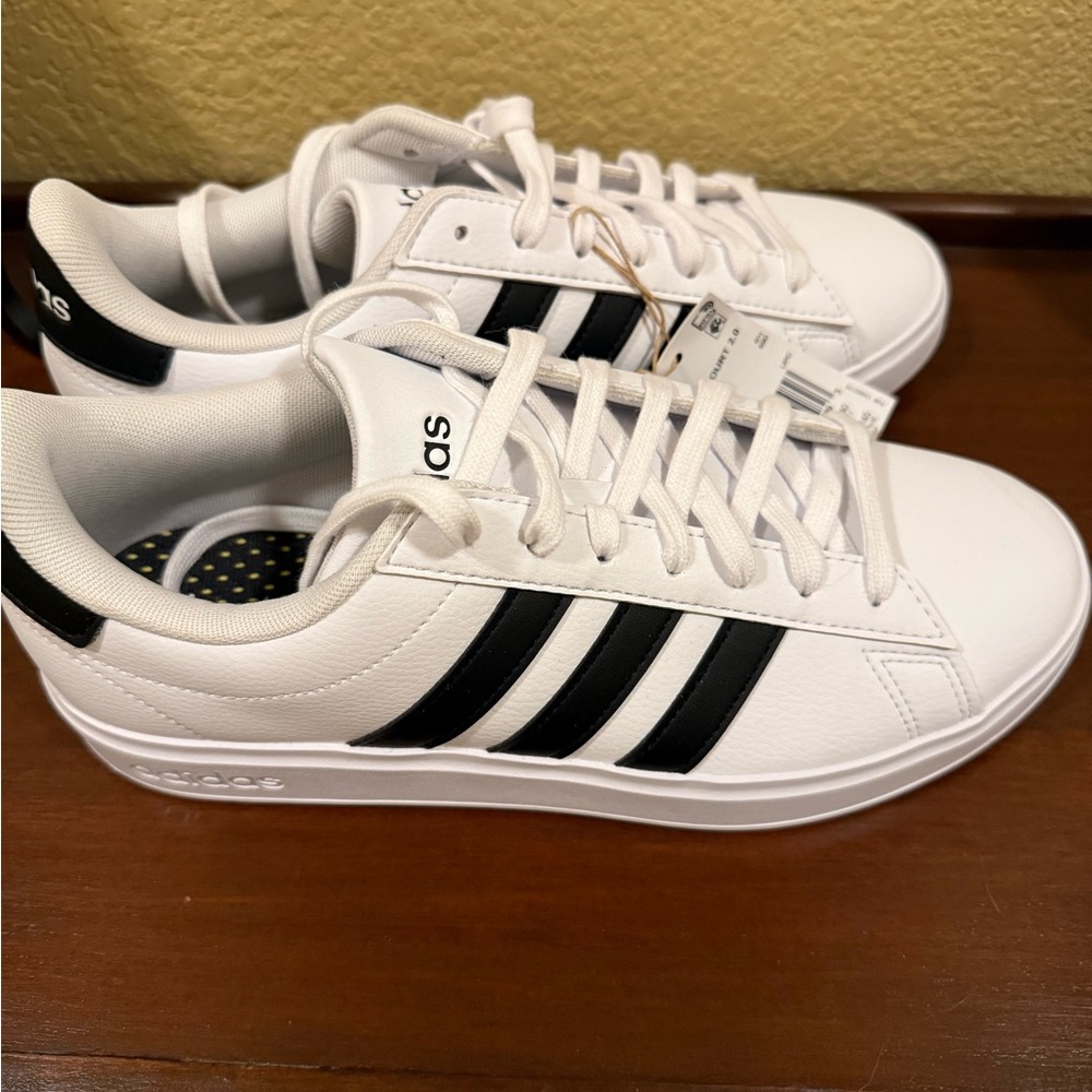 Adidas Grand Court White and Black Tennis Shoes Women’s size 8